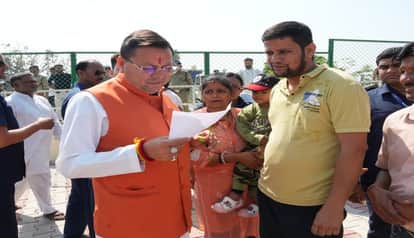 CM Dhami said in Khatima that there is no need to panic for LPG gas