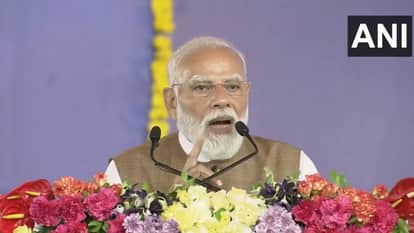 Prime Minister Narendra Modi inaugurates the Himmatnagar Khedbrahma gauge conversion project