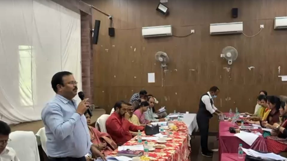 Roorkee Nagar Nigam Board Meeting 200 Proposals Passed Including Urban Bus Service