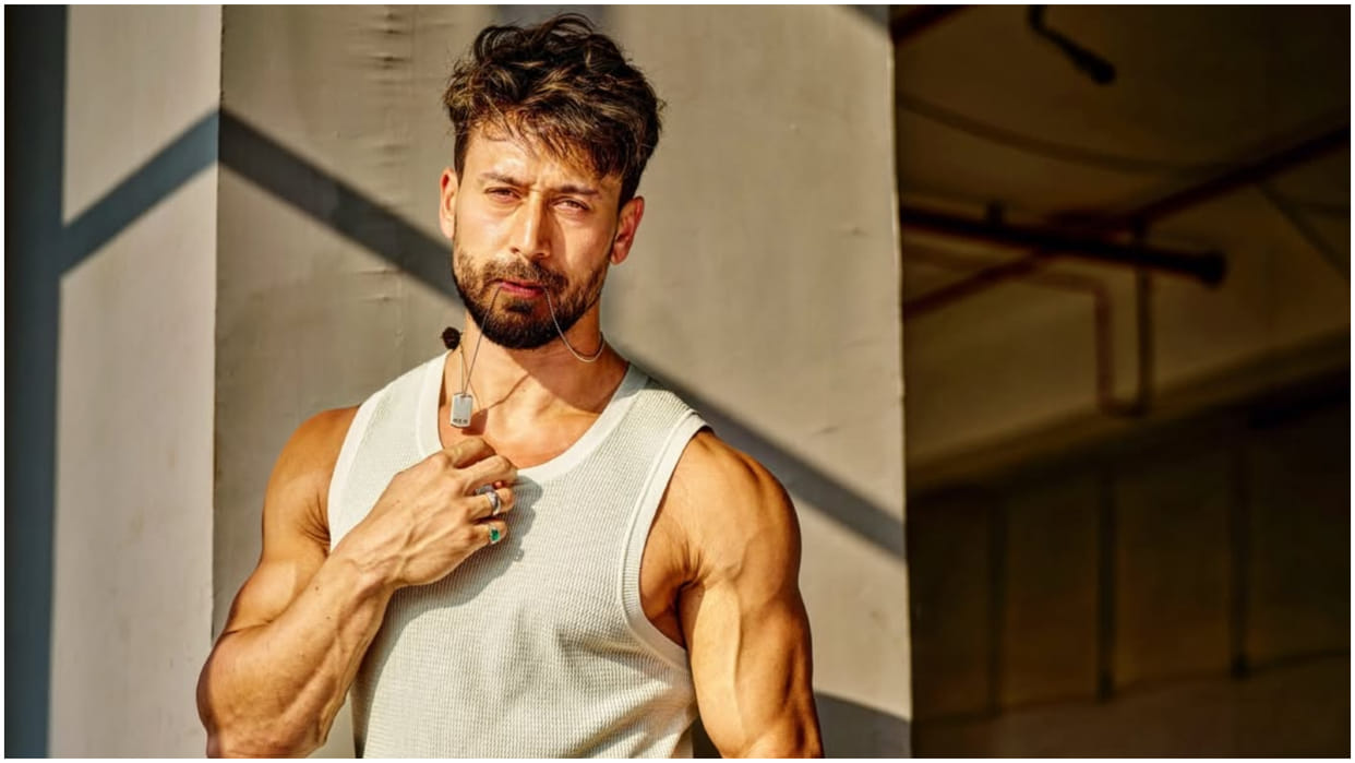 Tiger Shroff Reveals He Has Aerophobia After Scary Experience Board Flight I Have Anxiety Plan To Seek Therapy