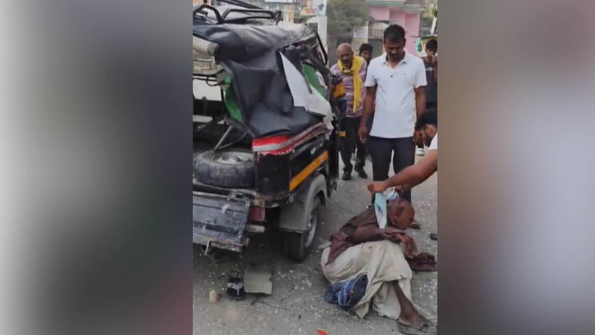 बलिया में सड़क हादसा