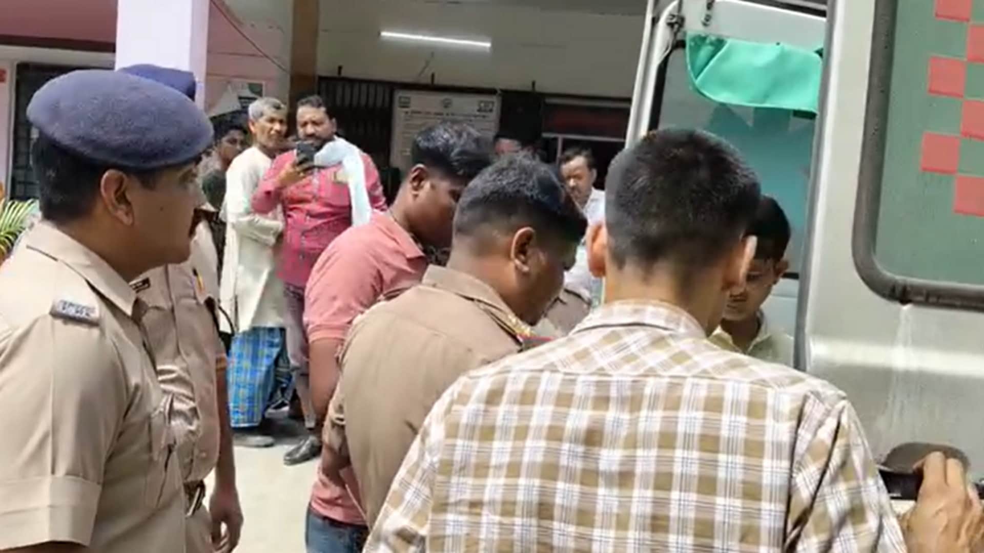 घटना के बाद पहुंची पुलिस।