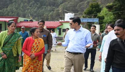 Kumaon Commissioner Deepak Rawat inspected Khurpatal