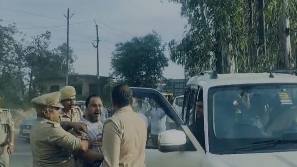 Bijnor: Talib Brothers Clash with Former MP During Sawmill Inspection in Bijnor