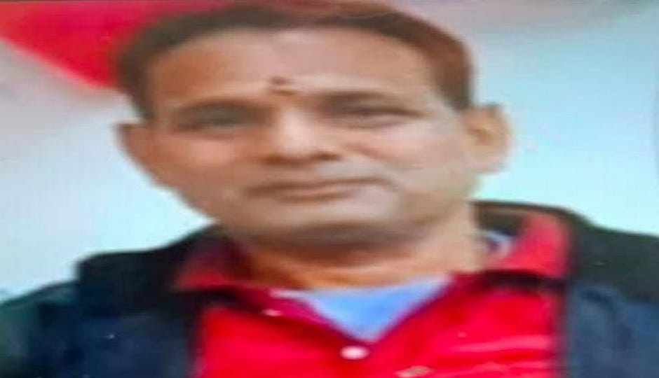 speeding car hit a contract employee of Navodaya Vidyalaya on Rudrapur-Kashipur highway, killing him