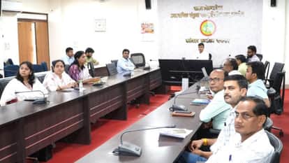 Ujjain News: Govt linking youth to skill training, AI and robotics courses to boost employment opportunities