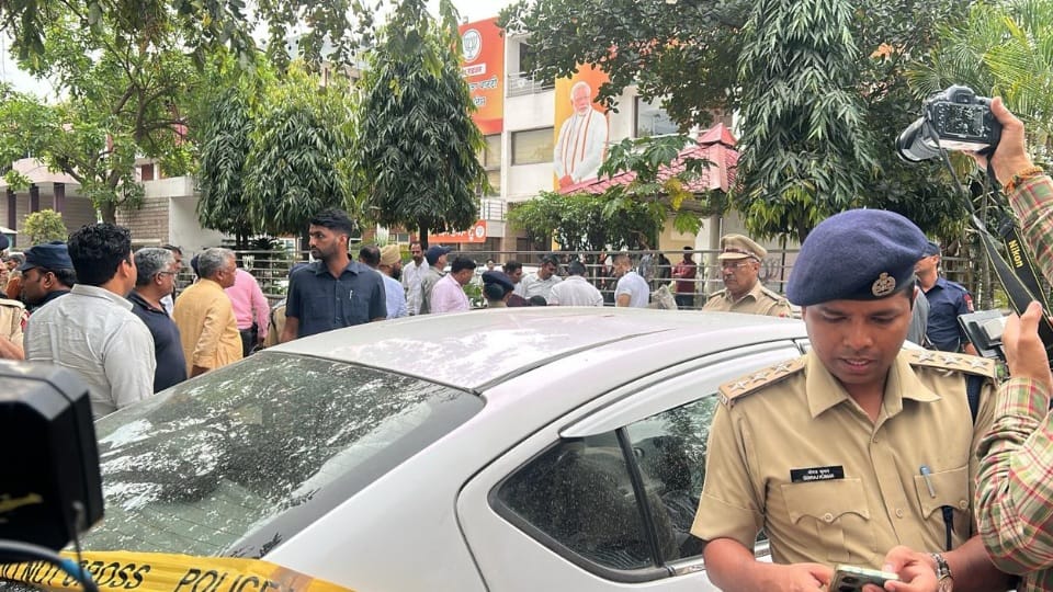 Bomb blast outside BJP office in Chandigarh crime news see video