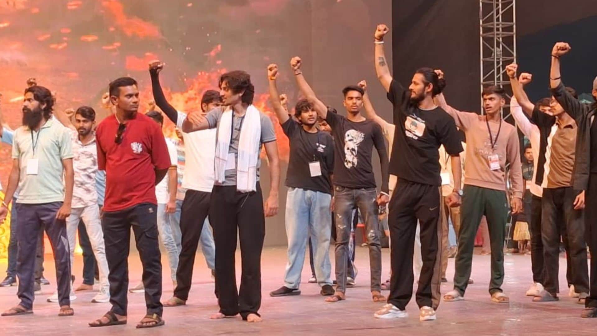 samrat Vikramaditya Grand Spectacle in Kashi 3 Stages 18 Horses 2 Chariots Cm Mohan Yadav