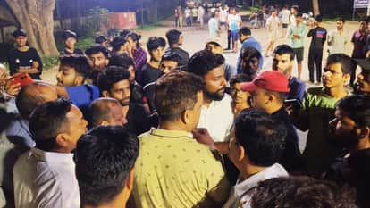Student Sit-in at BHU Police Detain Two Youths Protest Held Outside Birla Incident Dates Back