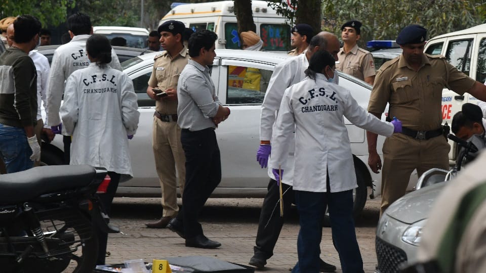 चंडीगढ़ BJP कार्यालय ग्रेनेड हमला: नवांशहर था निशाना, भीड़ होने पर बदला प्लान; विदेशी हैंडलर ने दिए थे निर्देश