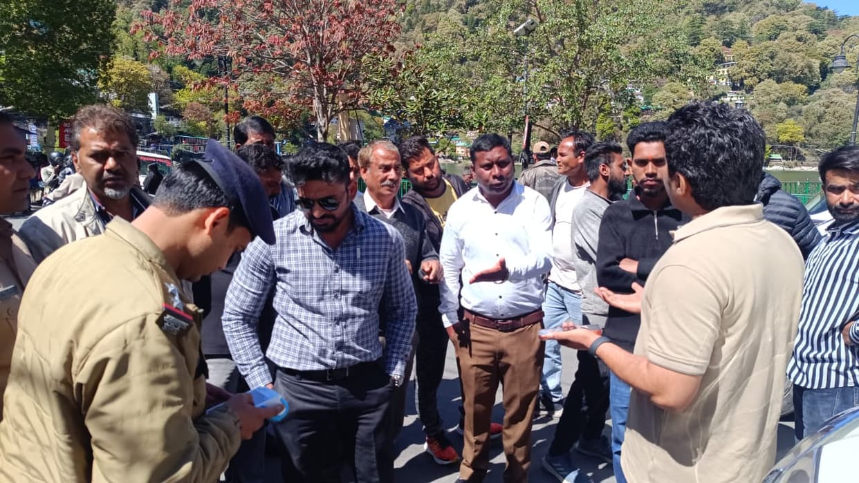 Nainital News UP MLA  son blowing horn in his car police seized the car after a dispute with SDM