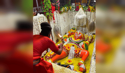 PM Modi shared the picture of Shri Bade Hanumanji on Christmas and wished him on Hanuman Jayanti.
