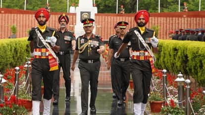 Lieutenant General Pushpendra Singh assumed charge as General Officer Commanding-in-Chief of Western Command