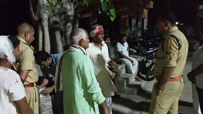 Two Communities Face Off Over Children Dispute in Sultanpur Sub Inspector and Constable Also Attacked