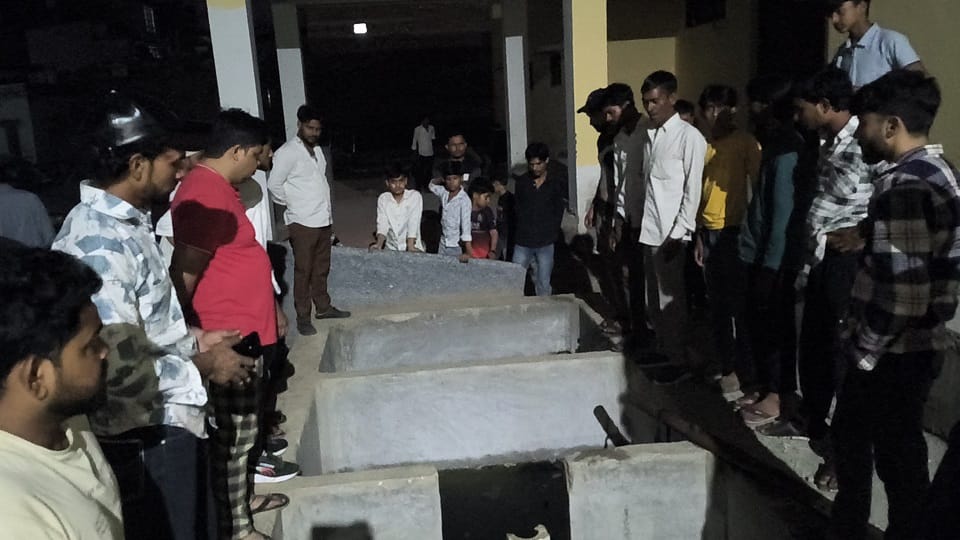 Baghpat: 10 year old boy died after falling into open pit of government tube well