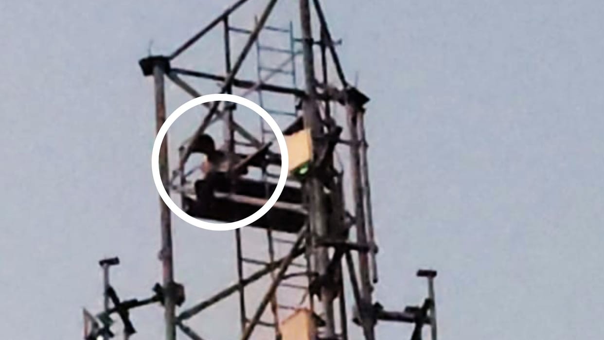 Husband Climbs Tower After Wife Goes to Her Parental Home High-Voltage Drama Ensues in varanasi