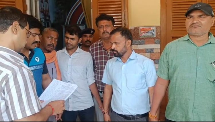 Bihar: 1.70 लाख की घूस लेते रंगे हाथ पकड़ा गया आयुक्त का पेशकार, निगरानी का बड़ा एक्शन; कितनी की हुई थी डील?