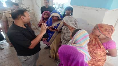 Women complained of demanding bribe