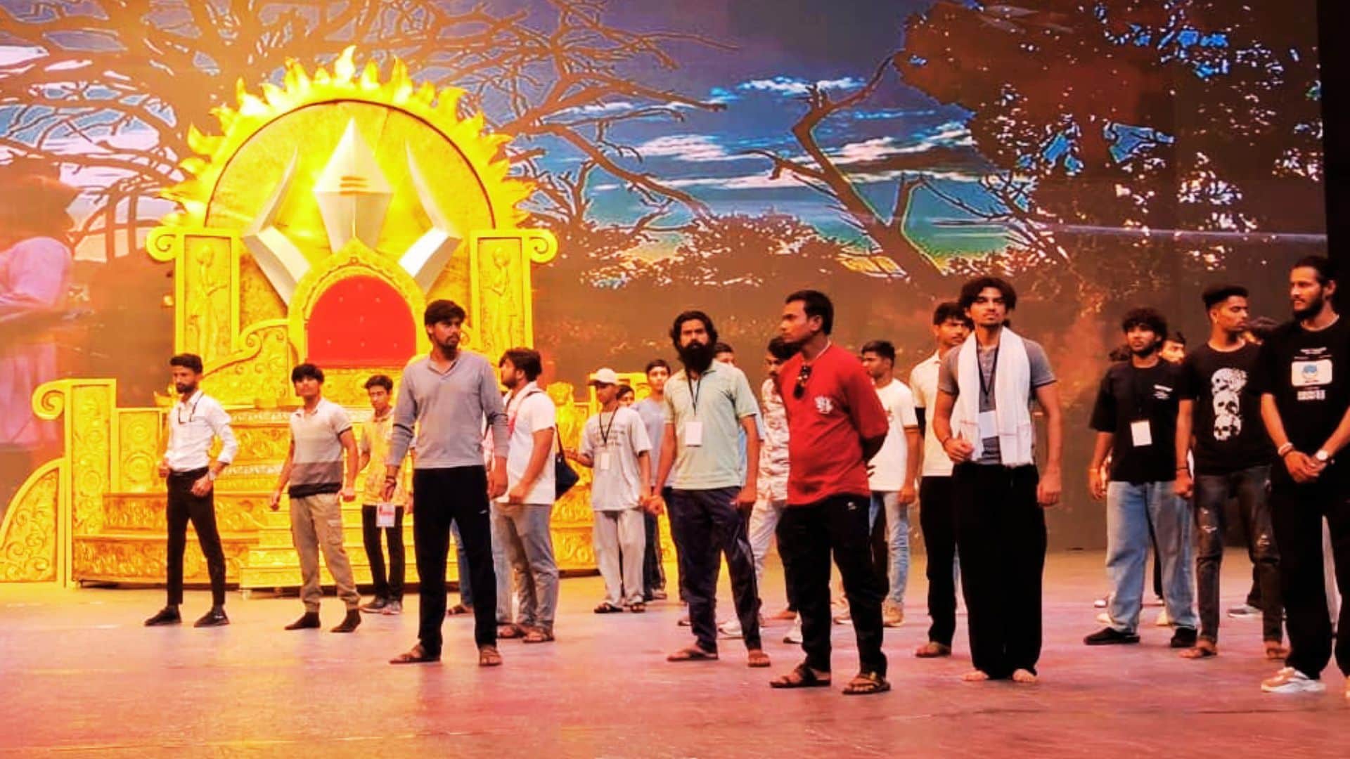 samrat Vikramaditya Grand Spectacle in Kashi 3 Stages 18 Horses 2 Chariots Cm Mohan Yadav