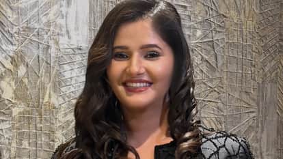 Anjali Raghav Withdrawn Her Case Against Bhojpuri Actor And Singer Pawan Singh