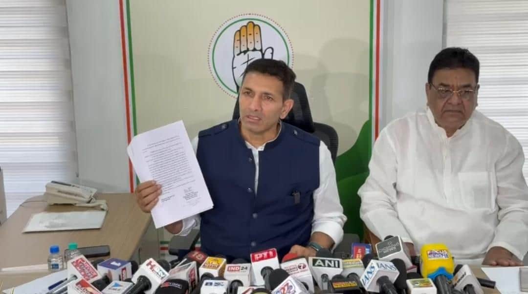 जीतू पटवारी की प्रेसवार्ता