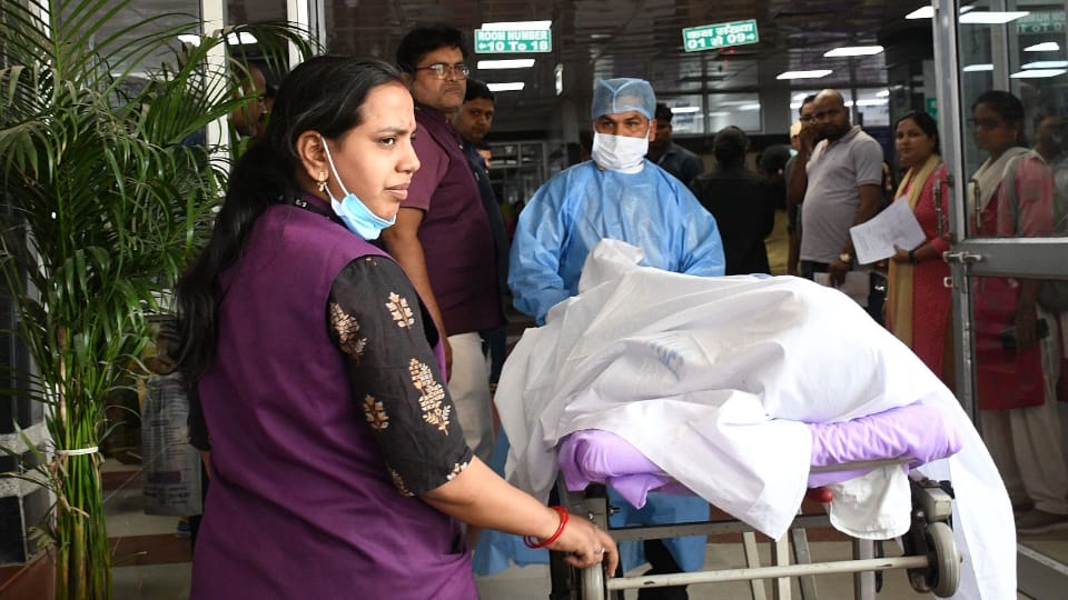 Kidney Racket Exposed Dr. Rohit continued performing kidney transplants while posing as a specialist