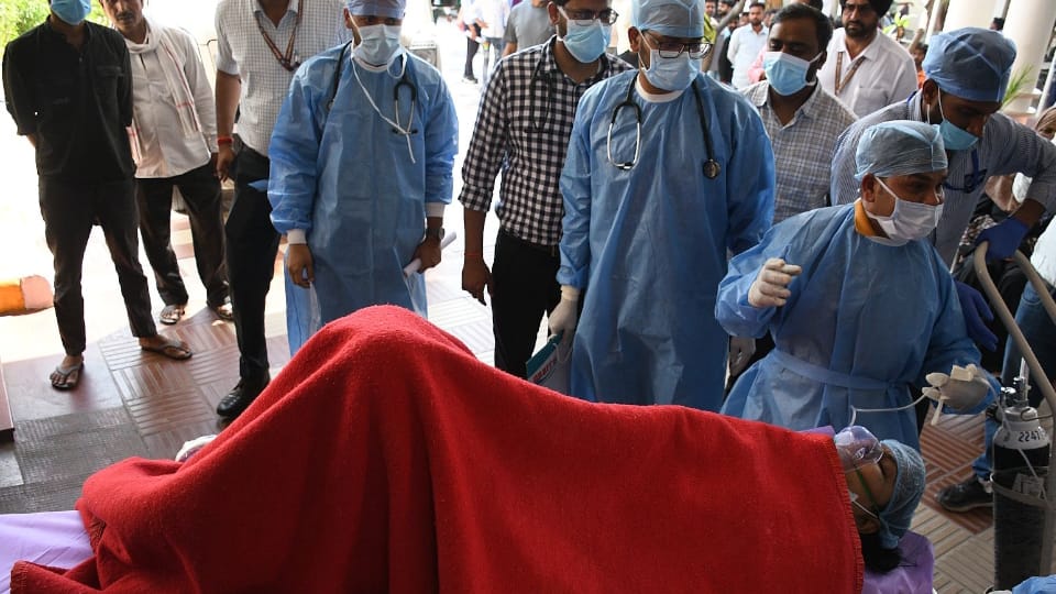 Kidney Racket Exposed Dr. Rohit continued performing kidney transplants while posing as a specialist