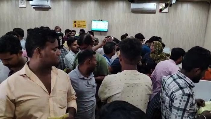 Kanpur KESCO Disconnects Power to 7000 Homes Action Taken Over Negative Balances Crowds Causing Uproar