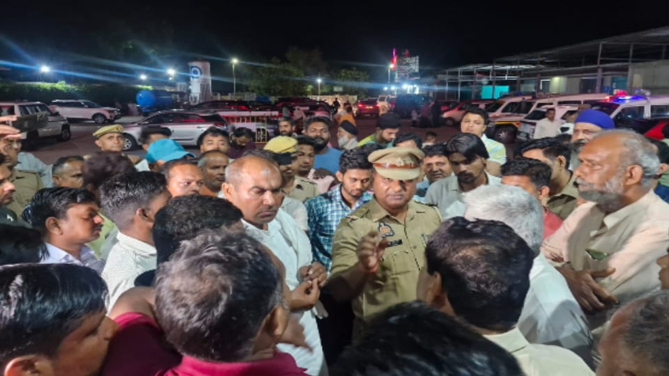 Meerut: Clash Between Two Groups in Hastinapur, Allegations of Misbehavior with Police