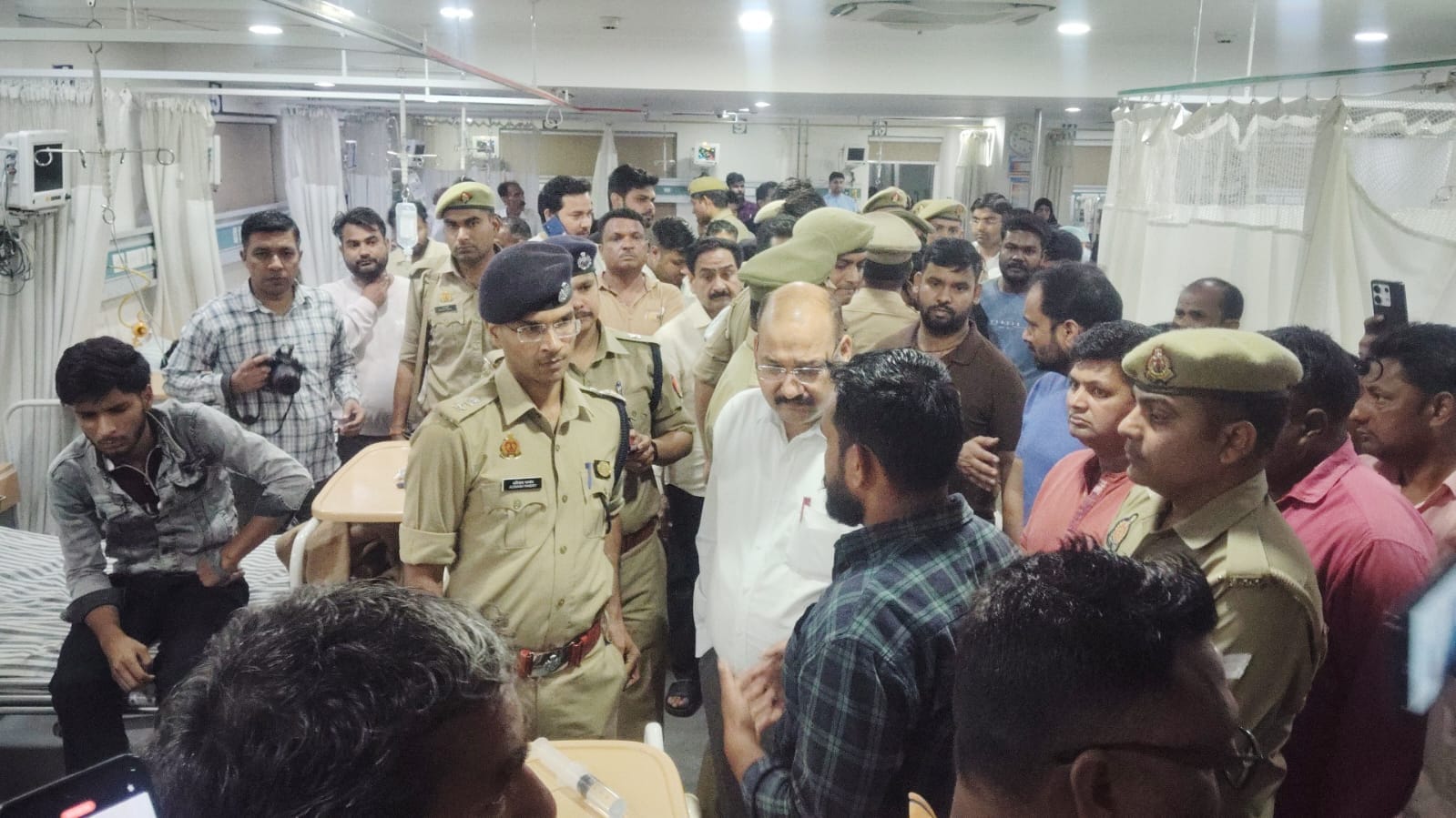 Sister Poisons Brothers Liquor Over Love Affair IN MODIPURAM Three Dead