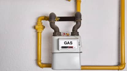 where there is a PNG line LPG supply will be stopped notice issued in Bareilly