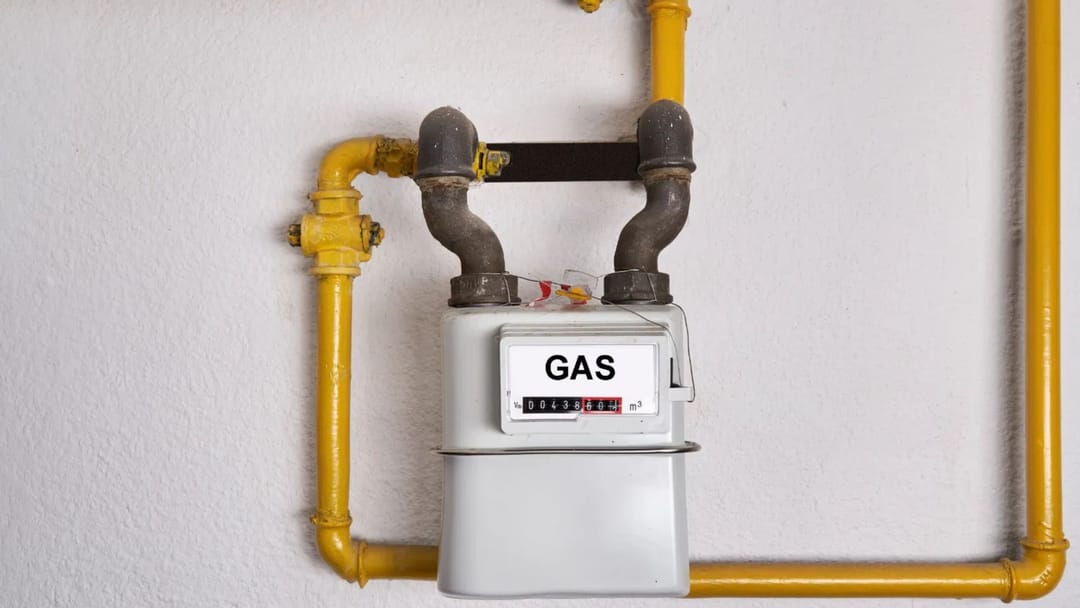 LPG Connections to Be Suspended for Consumers Already Using PNG Aadhaar Verification Underway