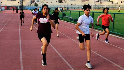 Wrestling weight category Lakshya pins Ankit of Chandauli using Banarasi Multani move