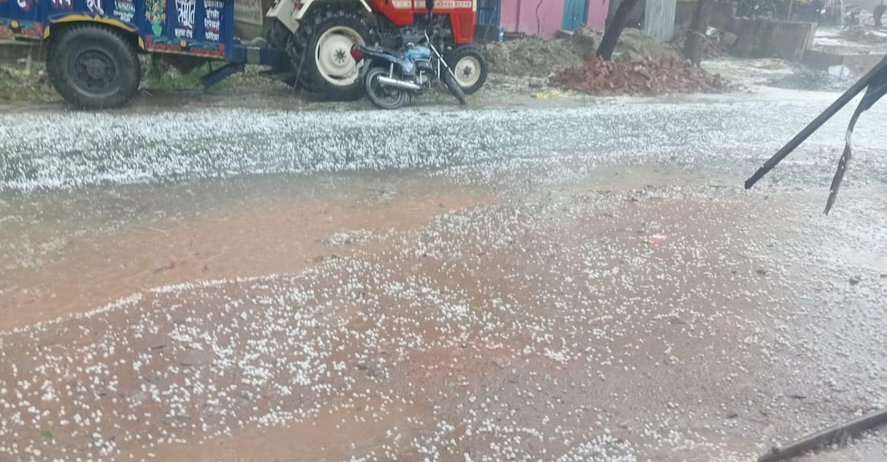 Orai Weather Hailstorm Wreaks Havoc on Farmers for the Third Time 50% Crop Damage Feared