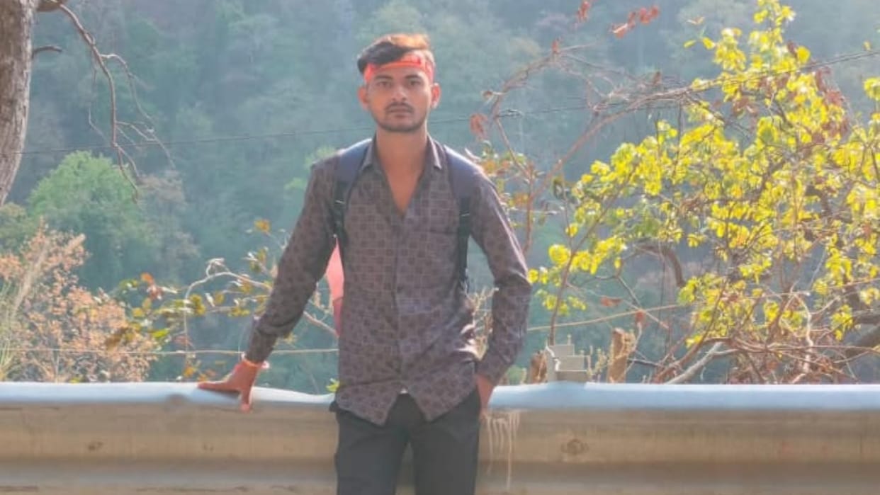Two Friends Dead due to Bike Crashes into Pole Near Railway Underpass in Bareilly