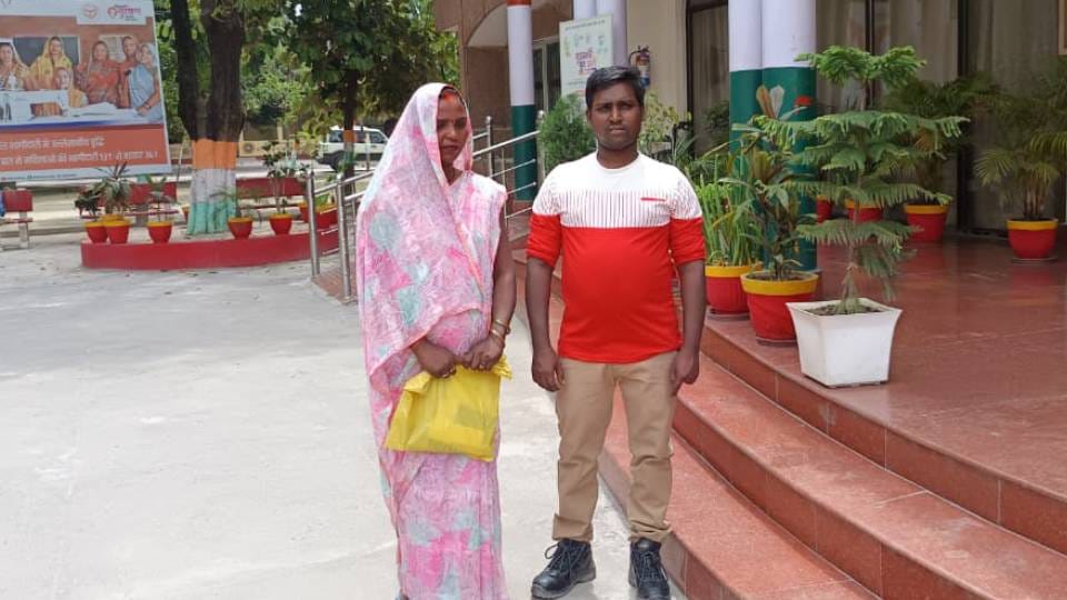 youth from Ambedkar Nagar has safely returned home from Israel Thanks to DM initiative