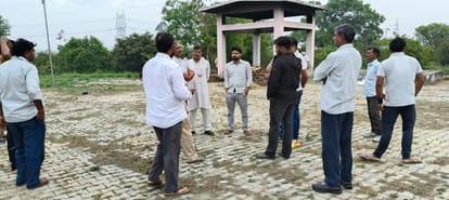 Meerut: Three Dead in Suspected Spurious Liquor Case, Last Rites Performed Amid Grief