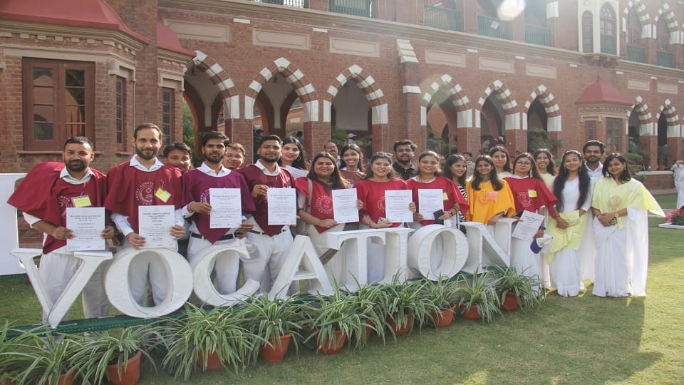 Convocation Ceremony Held at Dayalbagh Educational Institute in agra