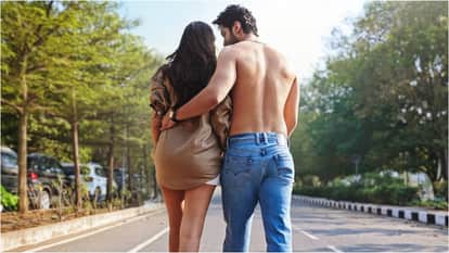 Lakshya And Ananya Panday Film Chand Mera Dil Box Office Collection Day 1