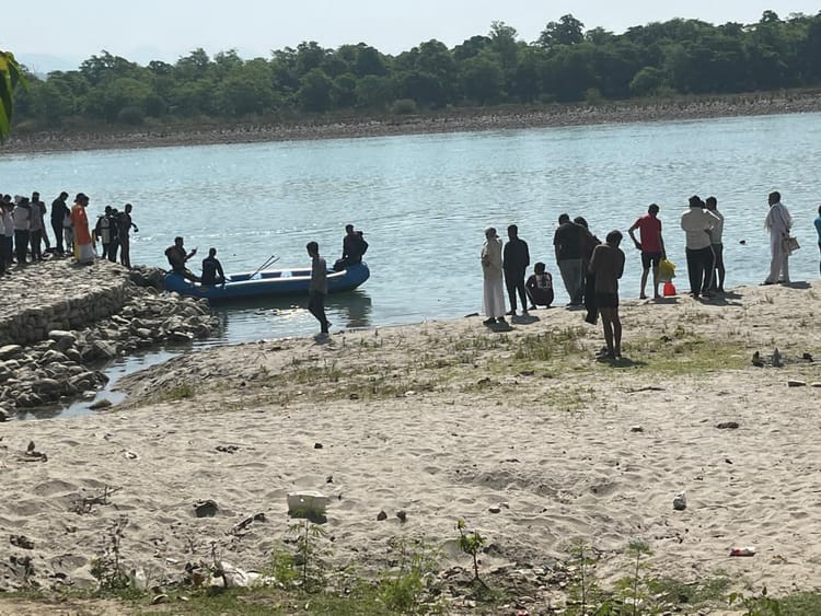 Haridwar News: गंगा स्नान के दौरान गाजियाबाद के दो दोस्त तेज बहाव में बहे, दोनों के शव बरामद