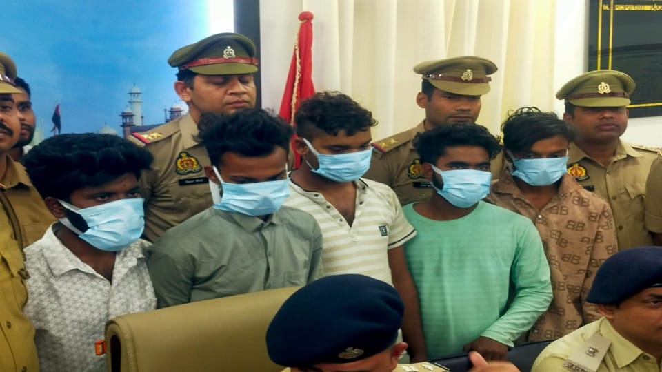 Robbed Passengers in Stolen Auto-Rickshaw; Five Arrested