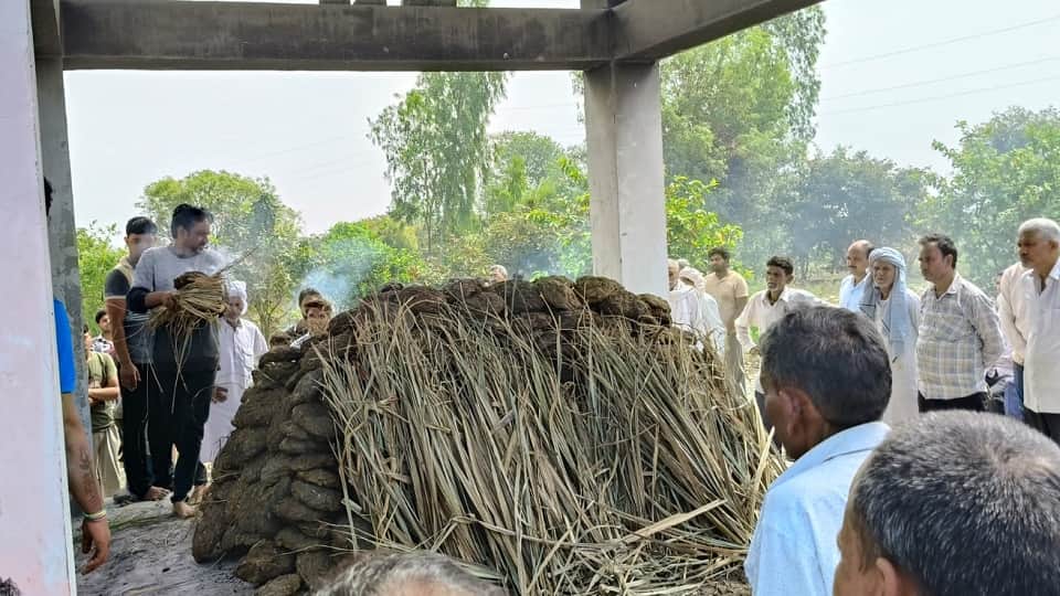 Murder of three people: Brother was a hindrance in love, also had an eye on a piece of land, this said sister