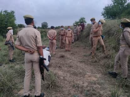 Bodies of man and woman found in Kalpi drain