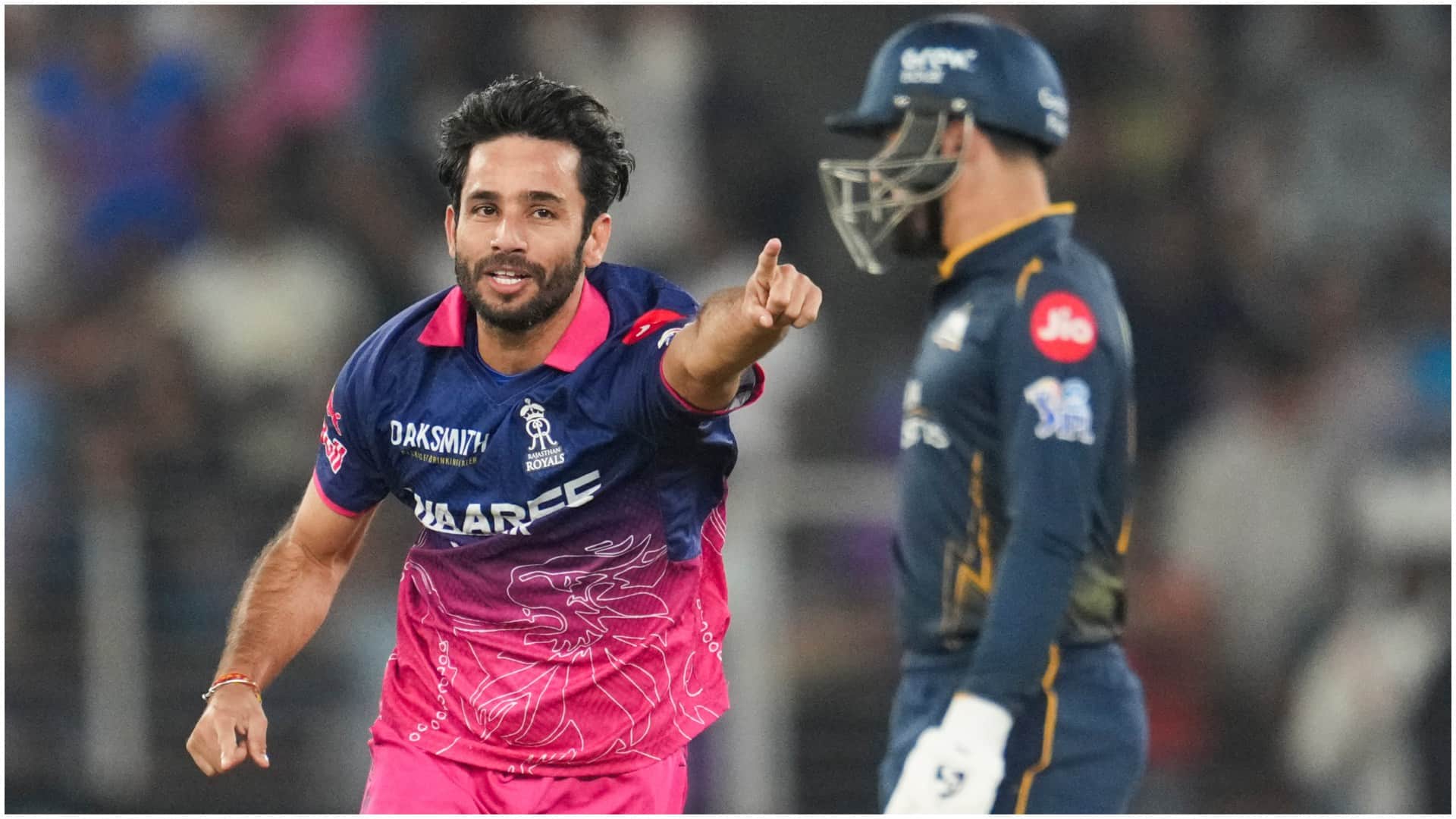 IPL 2026 GT VS RR: Ravi Bishnoi took four wickets and won potm award completed 200 t20 wickets