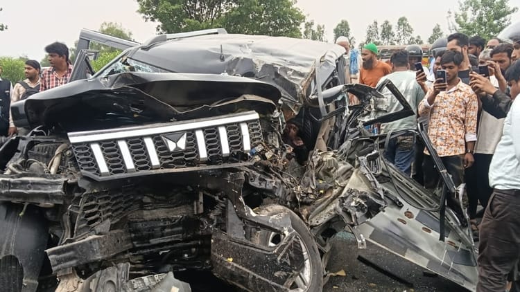 बरेली में भीषण हादसा: बड़ा बाइपास पर खड़े टैंकर से टकराई कार, पांच लोगों की मौत, बच्चों समेत तीन घायल