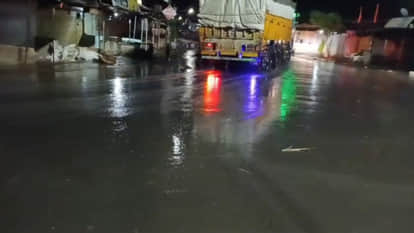 Damoh Weather Update: Hailstorm in Bhatia, Rain Waterlogs Abhana Bus Stand