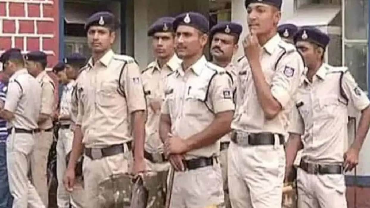 UP: 98 additional posts added to excise constable recruitment; hiring to now cover 820 posts instead of 722; a