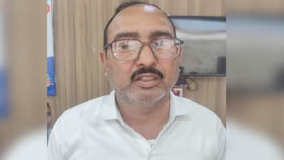 Mining department clerk arrested while taking bribe in Bareilly