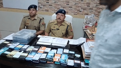 Ayodhya: Ayodhya police recovered 203 missing mobile phones worth Rs 30.45 lakh.