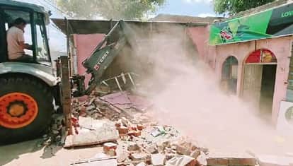 Bulldozer Action at Bada Talab: 9 Shops Demolished on Day One; Bulldozers to Target 347 Encroachments Over the
